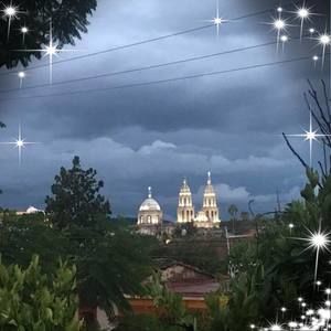 Meet your Posher, Alejandra